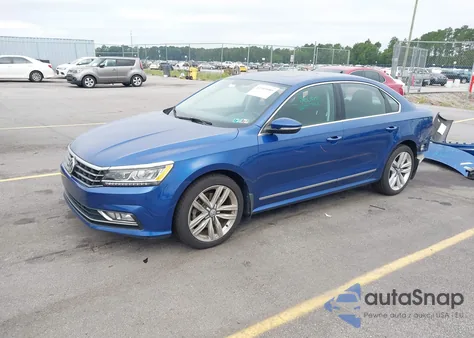 2017 Volkswagen Passat 1.8T Se z USA, uszkodzony, nr VIN 1VWGT7A3XHC078607